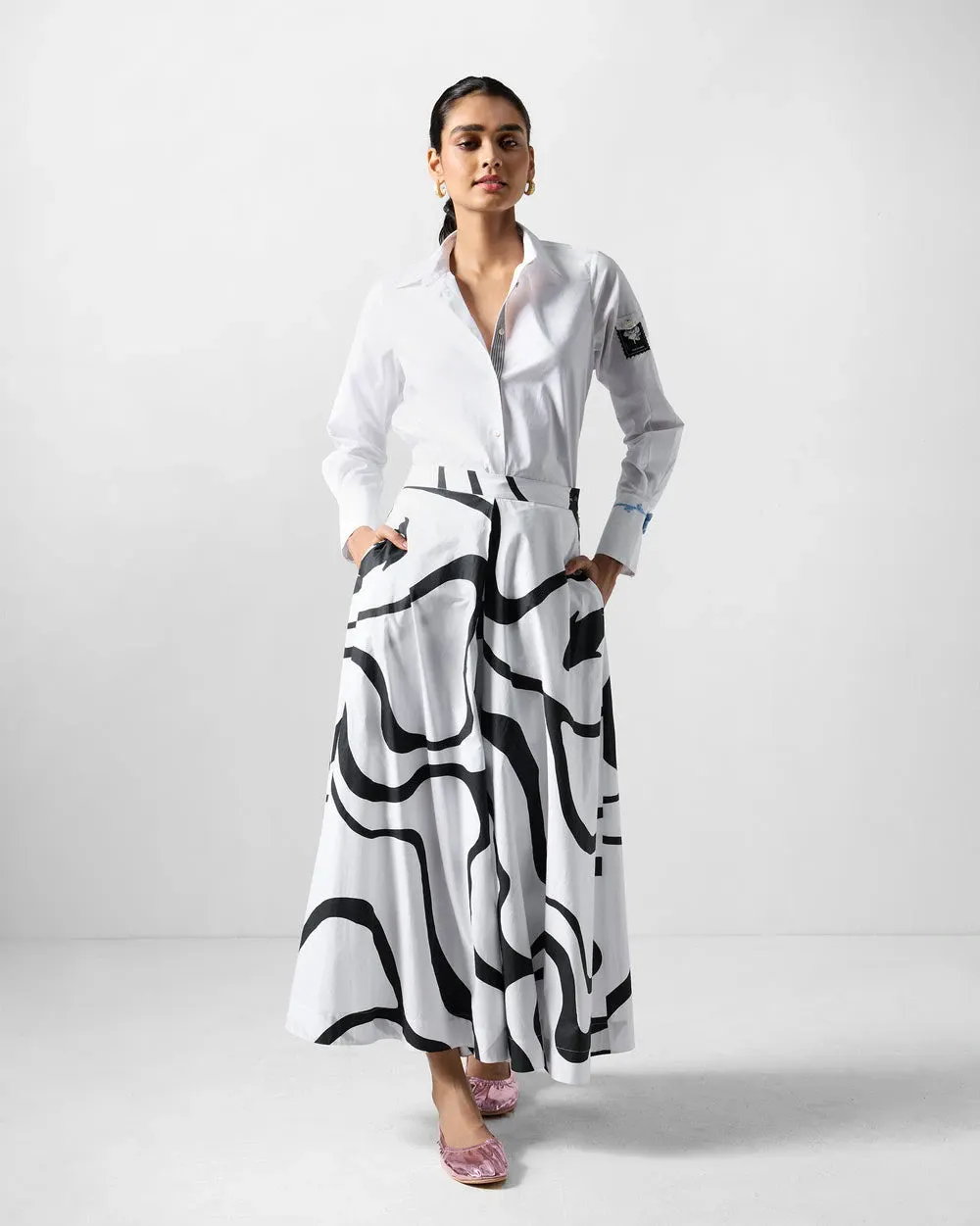 White Shirt, Drawn Line, complete look